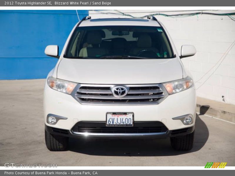 Blizzard White Pearl / Sand Beige 2012 Toyota Highlander SE