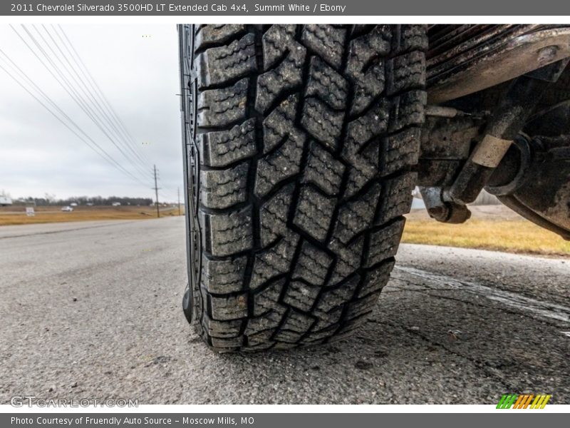 Summit White / Ebony 2011 Chevrolet Silverado 3500HD LT Extended Cab 4x4