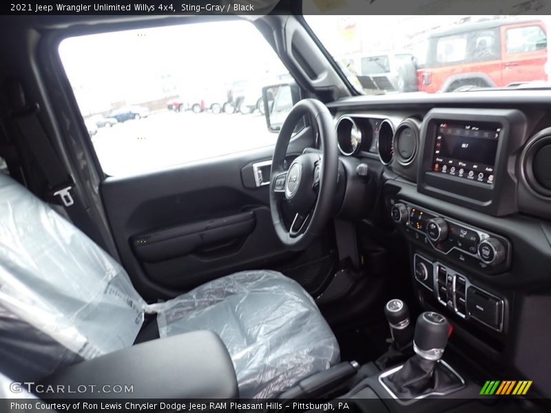 Sting-Gray / Black 2021 Jeep Wrangler Unlimited Willys 4x4