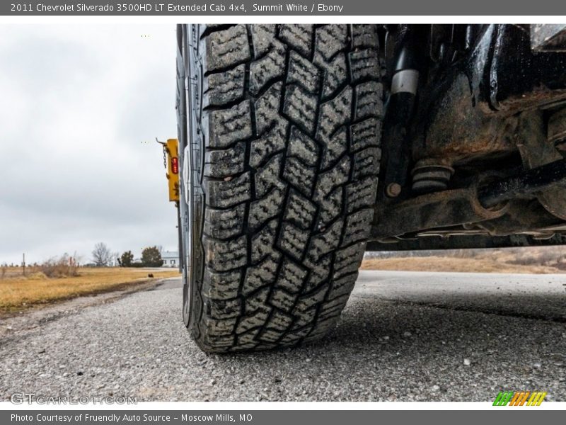 Summit White / Ebony 2011 Chevrolet Silverado 3500HD LT Extended Cab 4x4