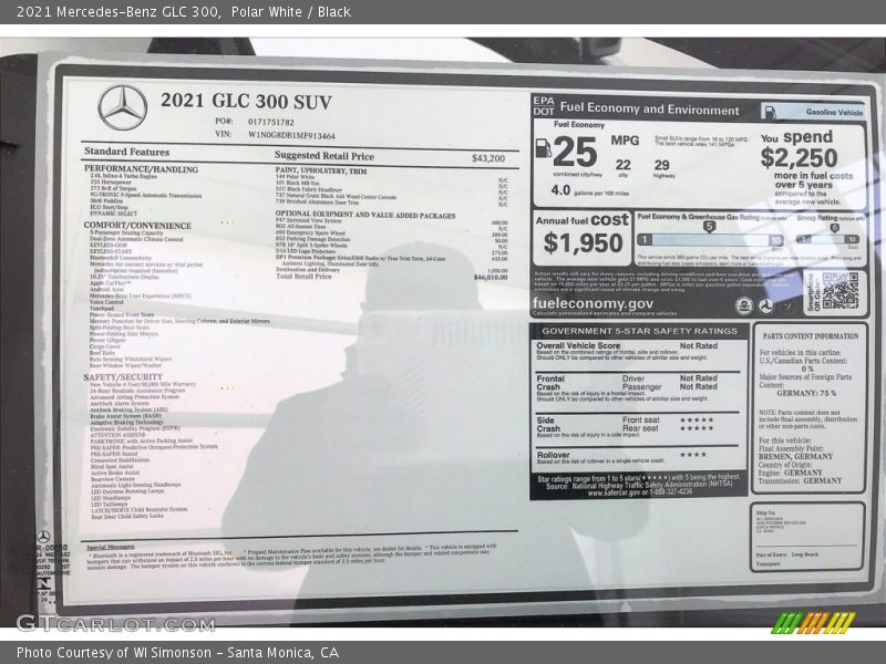 Polar White / Black 2021 Mercedes-Benz GLC 300