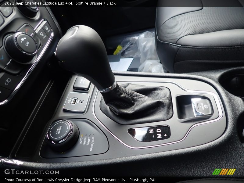 Spitfire Orange / Black 2021 Jeep Cherokee Latitude Lux 4x4