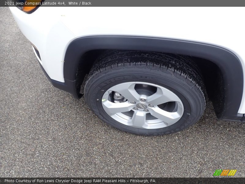 White / Black 2021 Jeep Compass Latitude 4x4