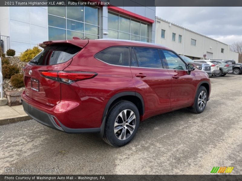 Ruby Flare Pearl / Black 2021 Toyota Highlander XLE AWD