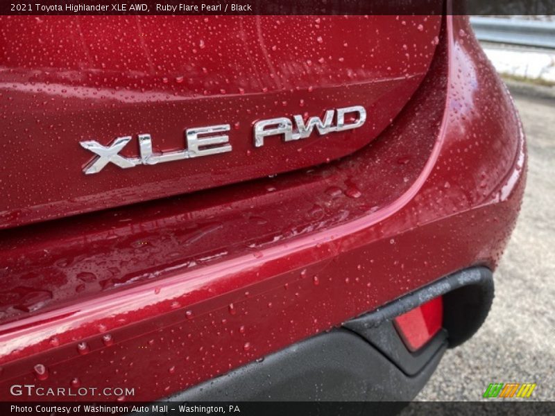 Ruby Flare Pearl / Black 2021 Toyota Highlander XLE AWD