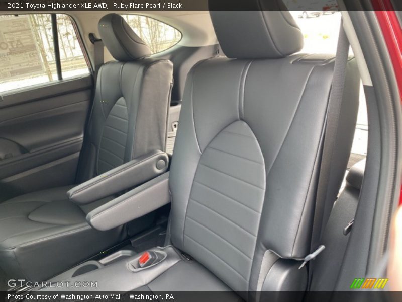 Ruby Flare Pearl / Black 2021 Toyota Highlander XLE AWD