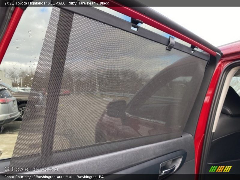 Ruby Flare Pearl / Black 2021 Toyota Highlander XLE AWD