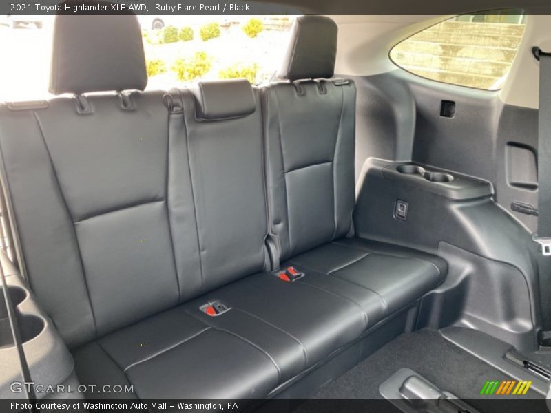Ruby Flare Pearl / Black 2021 Toyota Highlander XLE AWD