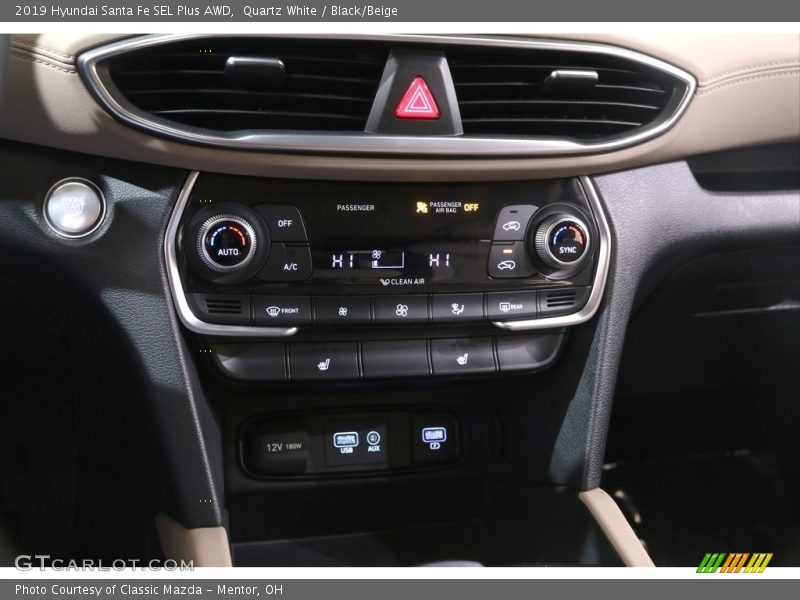 Quartz White / Black/Beige 2019 Hyundai Santa Fe SEL Plus AWD
