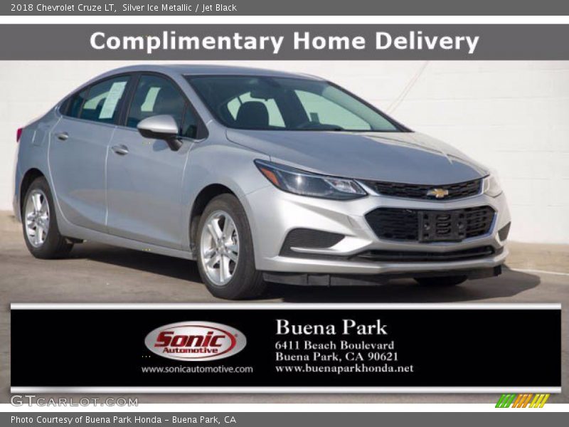 Silver Ice Metallic / Jet Black 2018 Chevrolet Cruze LT