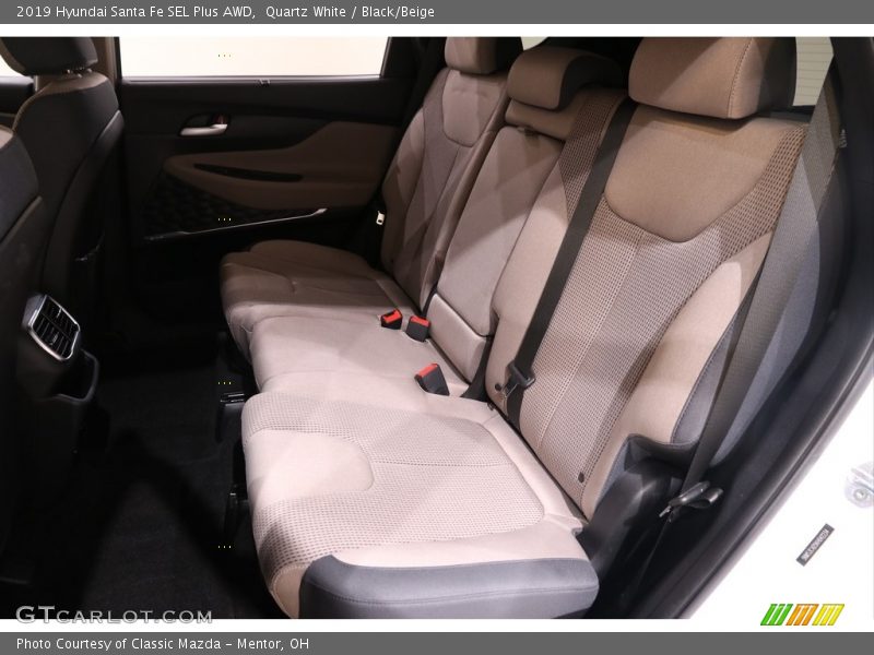 Quartz White / Black/Beige 2019 Hyundai Santa Fe SEL Plus AWD