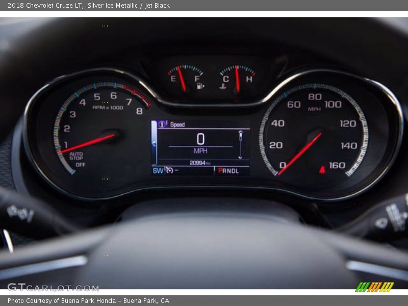 Silver Ice Metallic / Jet Black 2018 Chevrolet Cruze LT