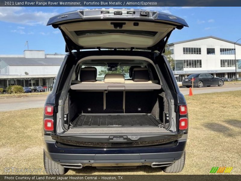 Portofino Blue Metallic / Almond/Espresso 2021 Land Rover Range Rover Westminster