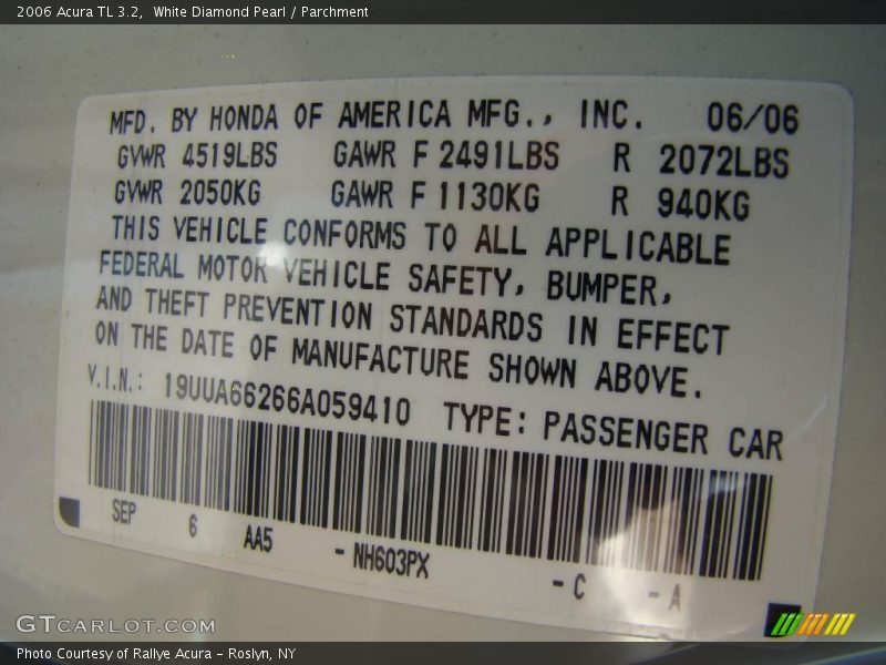 White Diamond Pearl / Parchment 2006 Acura TL 3.2