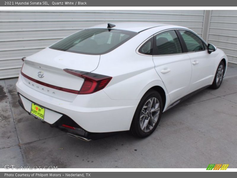 Quartz White / Black 2021 Hyundai Sonata SEL