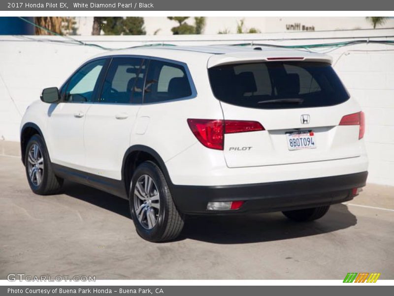 White Diamond Pearl / Black 2017 Honda Pilot EX