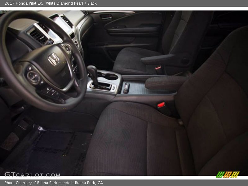 White Diamond Pearl / Black 2017 Honda Pilot EX