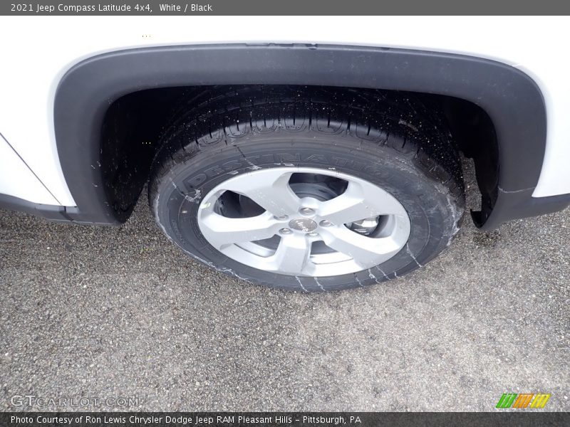 White / Black 2021 Jeep Compass Latitude 4x4