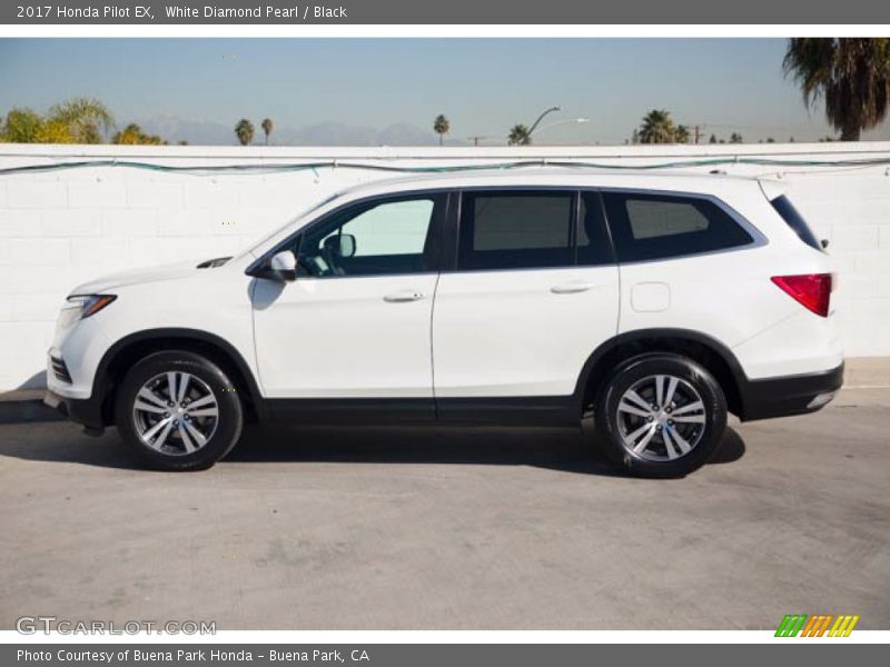 White Diamond Pearl / Black 2017 Honda Pilot EX