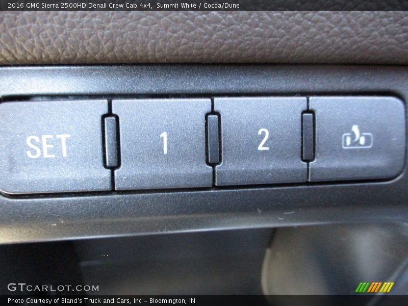 Summit White / Cocoa/Dune 2016 GMC Sierra 2500HD Denali Crew Cab 4x4