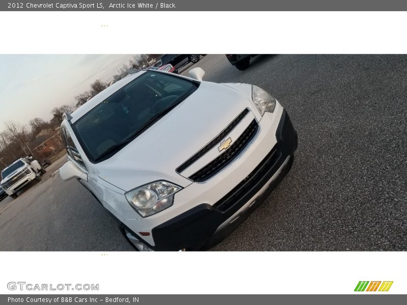 Arctic Ice White / Black 2012 Chevrolet Captiva Sport LS