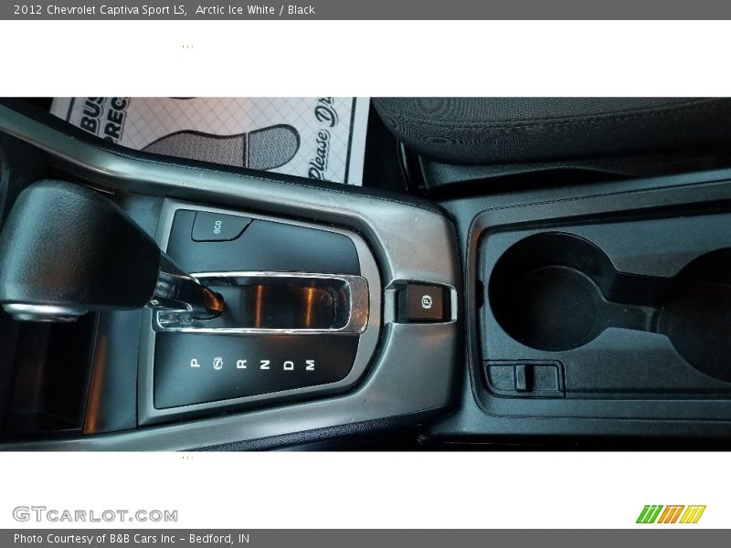Arctic Ice White / Black 2012 Chevrolet Captiva Sport LS