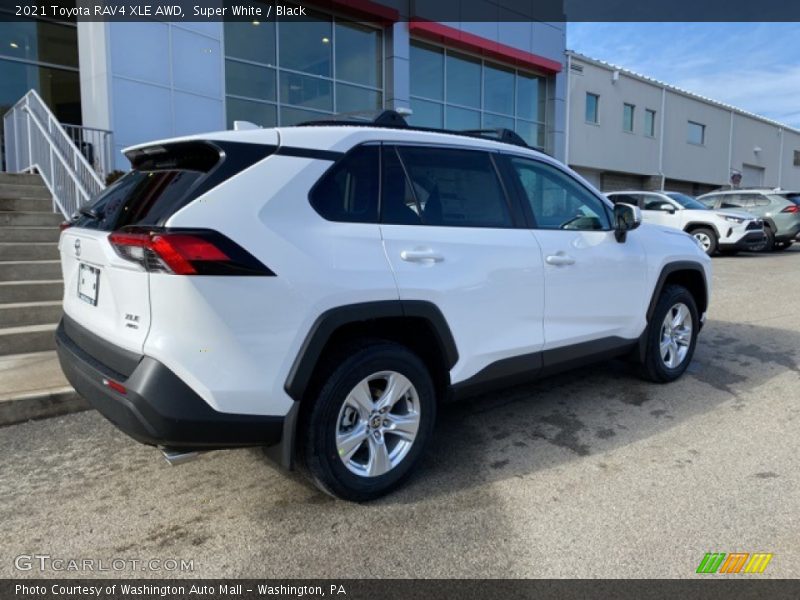 Super White / Black 2021 Toyota RAV4 XLE AWD