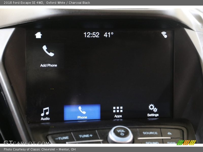 Oxford White / Charcoal Black 2018 Ford Escape SE 4WD