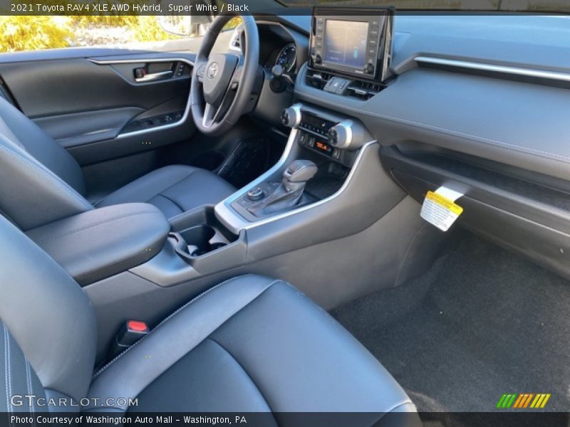 Super White / Black 2021 Toyota RAV4 XLE AWD Hybrid