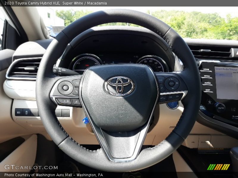 Super White / Macadamia 2020 Toyota Camry Hybrid XLE