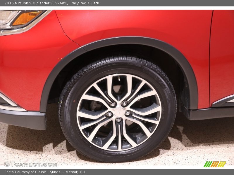  2016 Outlander SE S-AWC Wheel