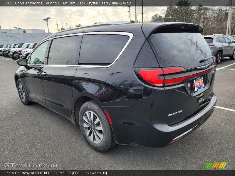 Brilliant Black Crystal Pearl / Black/Alloy 2021 Chrysler Pacifica Touring L