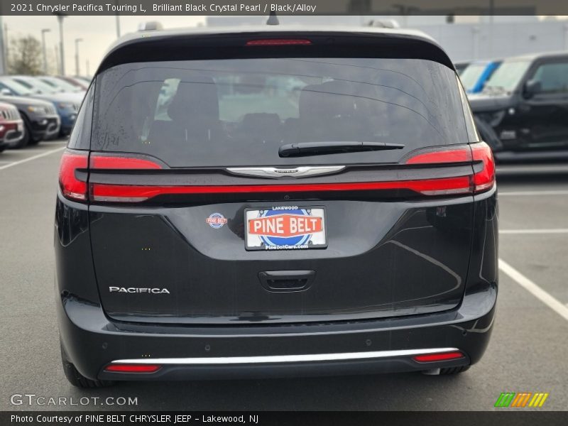 Brilliant Black Crystal Pearl / Black/Alloy 2021 Chrysler Pacifica Touring L