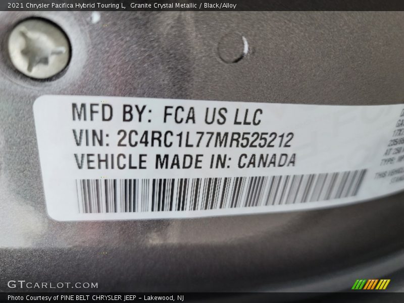 Granite Crystal Metallic / Black/Alloy 2021 Chrysler Pacifica Hybrid Touring L
