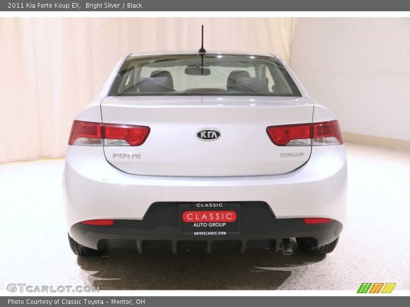 Bright Silver / Black 2011 Kia Forte Koup EX