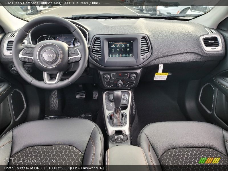  2021 Compass Latitude 4x4 Black Interior
