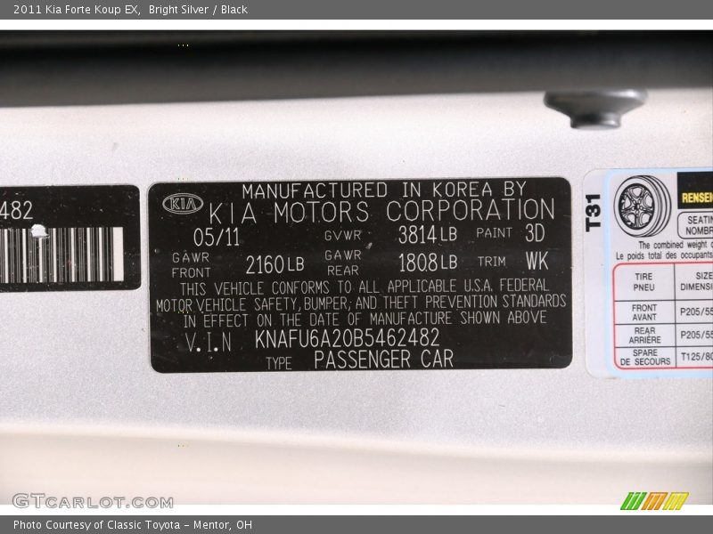 Bright Silver / Black 2011 Kia Forte Koup EX