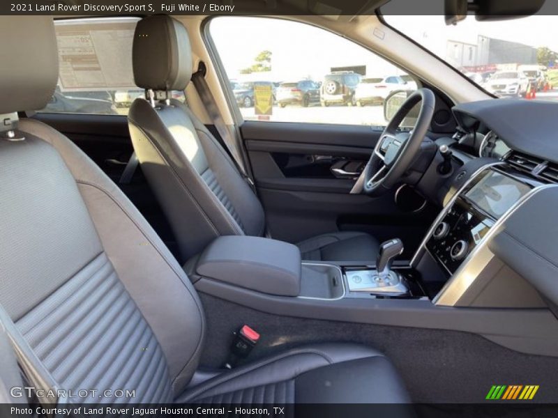 Fuji White / Ebony 2021 Land Rover Discovery Sport S
