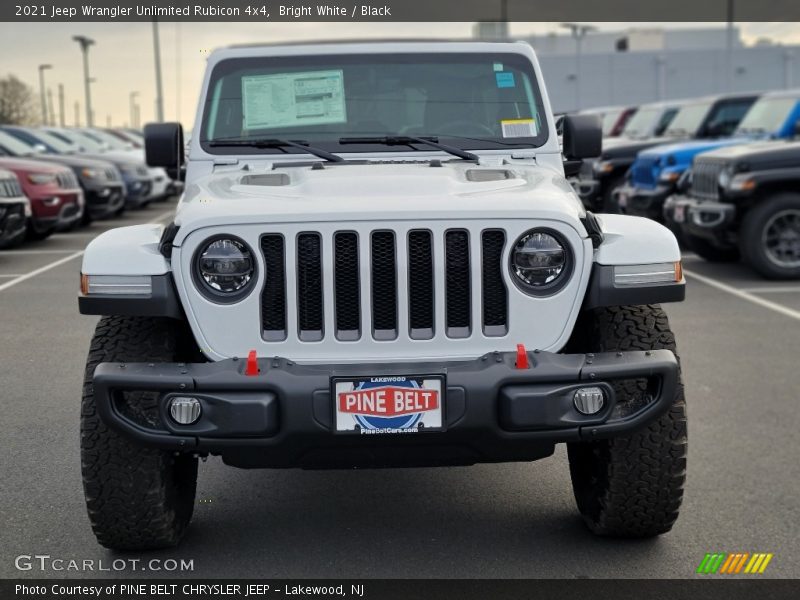 Bright White / Black 2021 Jeep Wrangler Unlimited Rubicon 4x4