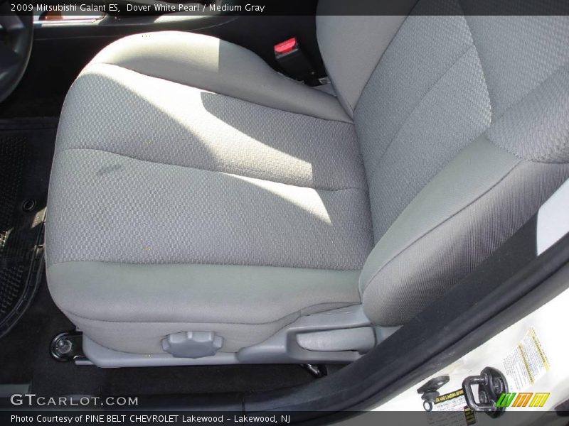 Dover White Pearl / Medium Gray 2009 Mitsubishi Galant ES