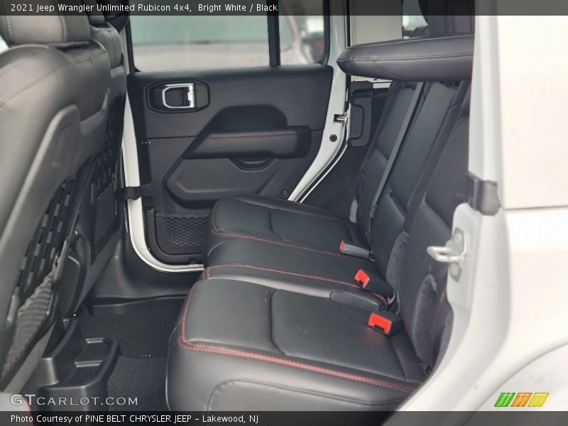 Bright White / Black 2021 Jeep Wrangler Unlimited Rubicon 4x4