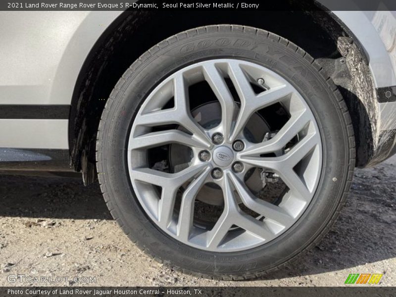 Seoul Pearl Silver Metallic / Ebony 2021 Land Rover Range Rover Evoque S R-Dynamic