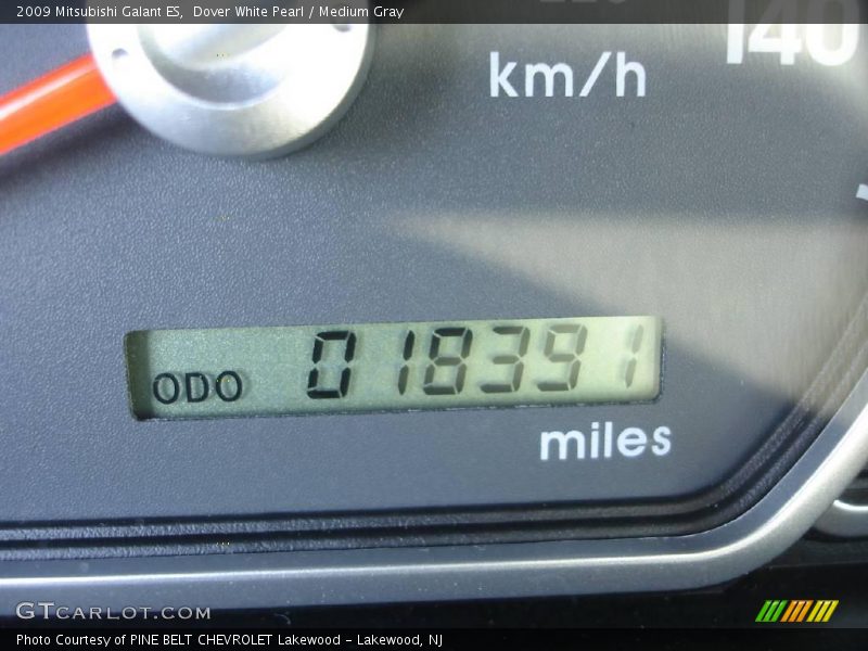 Dover White Pearl / Medium Gray 2009 Mitsubishi Galant ES
