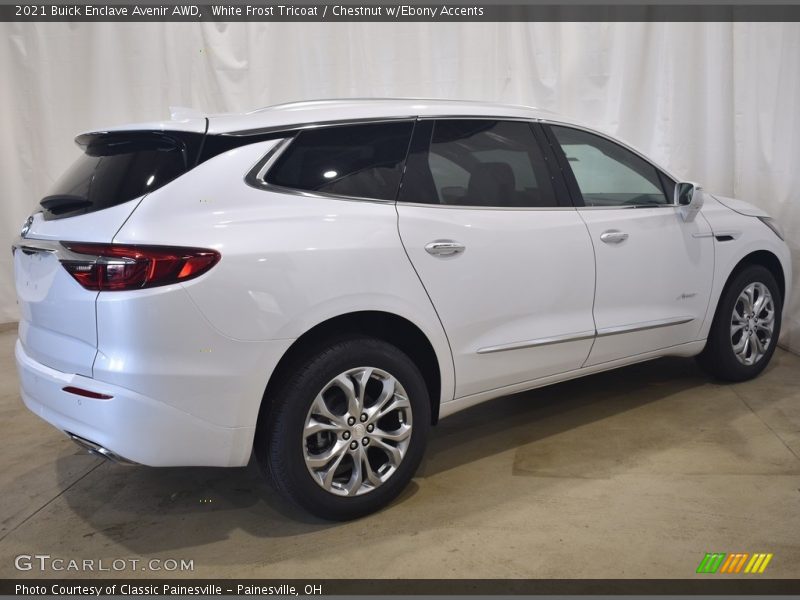 White Frost Tricoat / Chestnut w/Ebony Accents 2021 Buick Enclave Avenir AWD