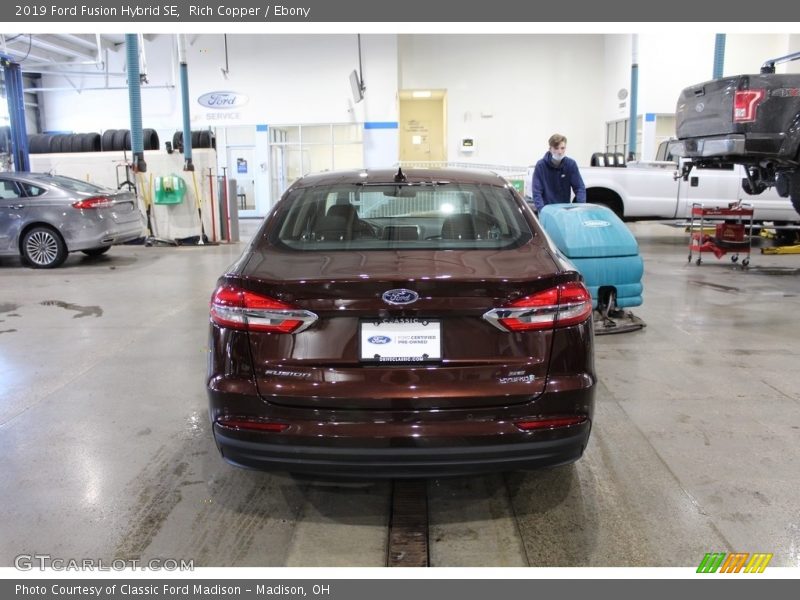 Rich Copper / Ebony 2019 Ford Fusion Hybrid SE
