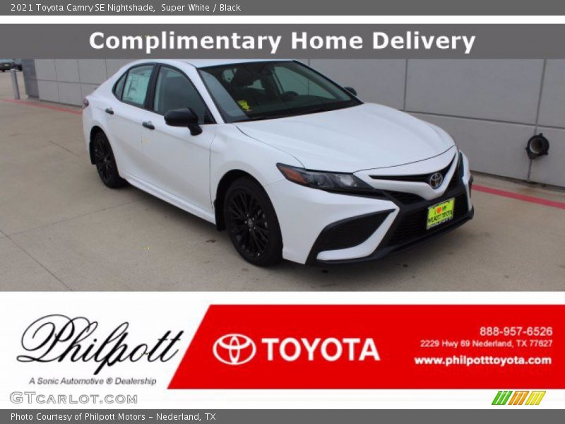Super White / Black 2021 Toyota Camry SE Nightshade