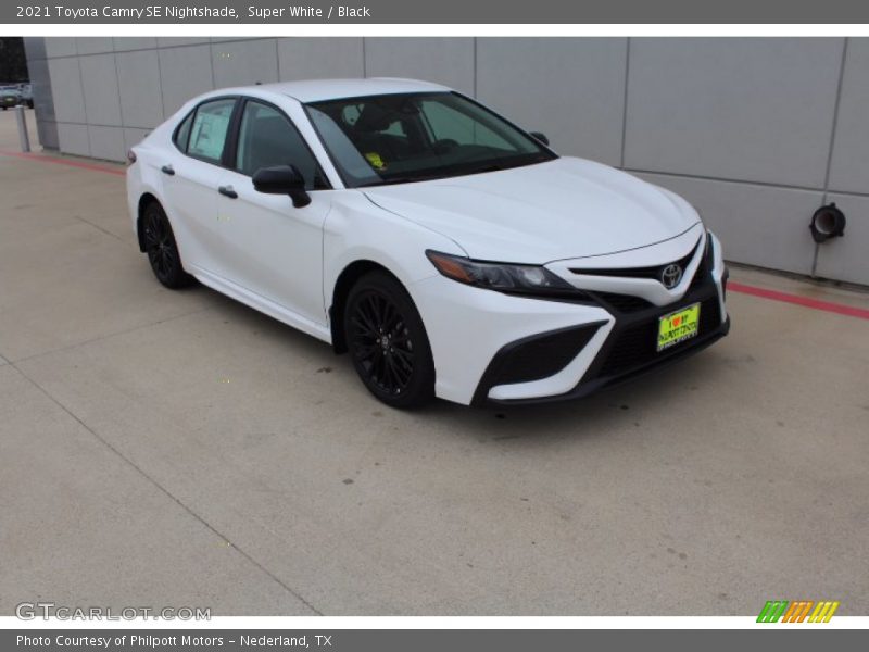 Super White / Black 2021 Toyota Camry SE Nightshade