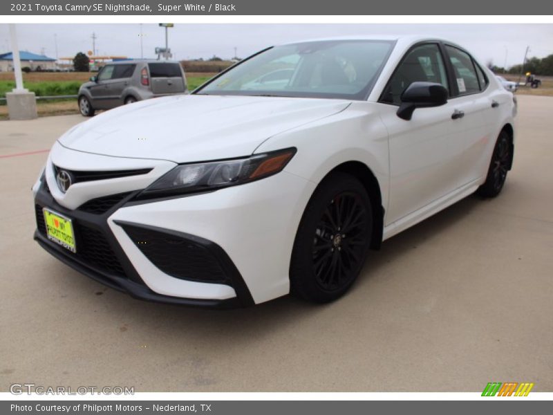 Super White / Black 2021 Toyota Camry SE Nightshade