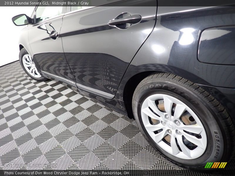Midnight Black / Gray 2012 Hyundai Sonata GLS