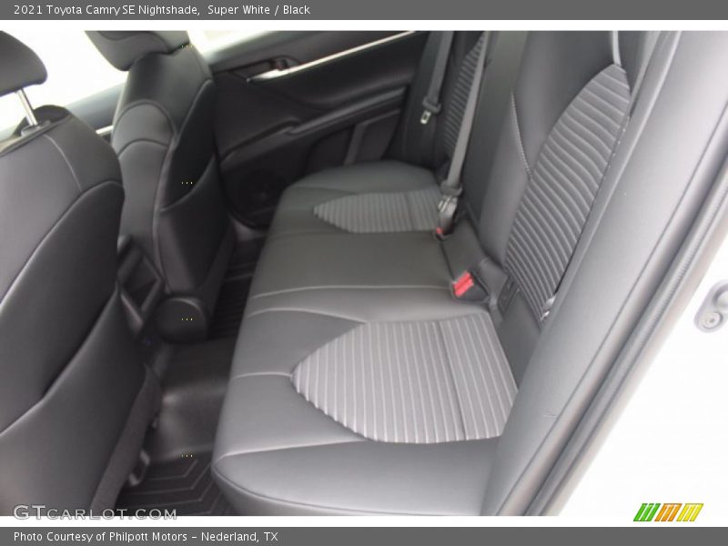 Super White / Black 2021 Toyota Camry SE Nightshade